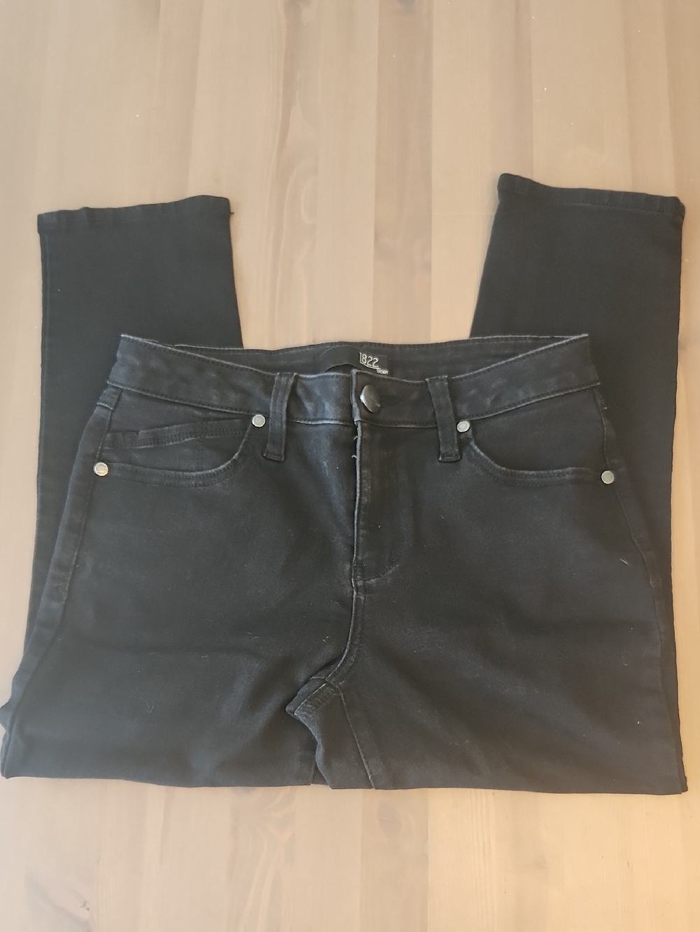 1822 Denim Women's Black Skinny Jeans